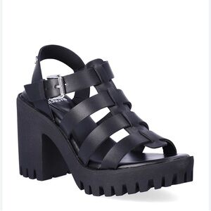 ID Required Spencer vegan leather platform sandals 7M fits 7-7.5